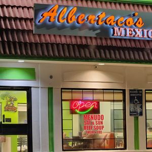 Albertaco’s Mexican Food